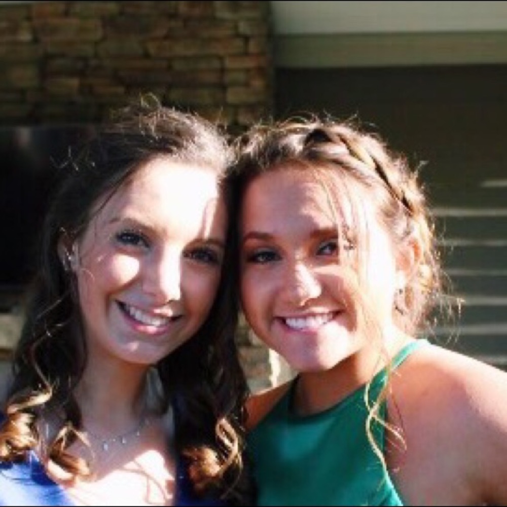 Meet your Posher, Claudia